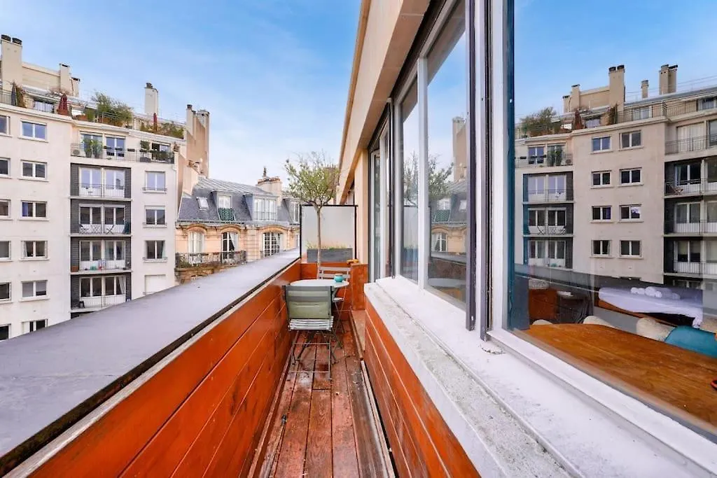 Superbe T2 Avec Balcon Proche De La Tour Eiffel Παρίσι